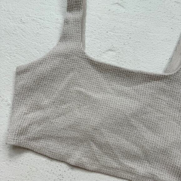 Abercrombie & Fitch Beige Knit Crop Tank Top Built In Bra Size M - Picture 2 of 6